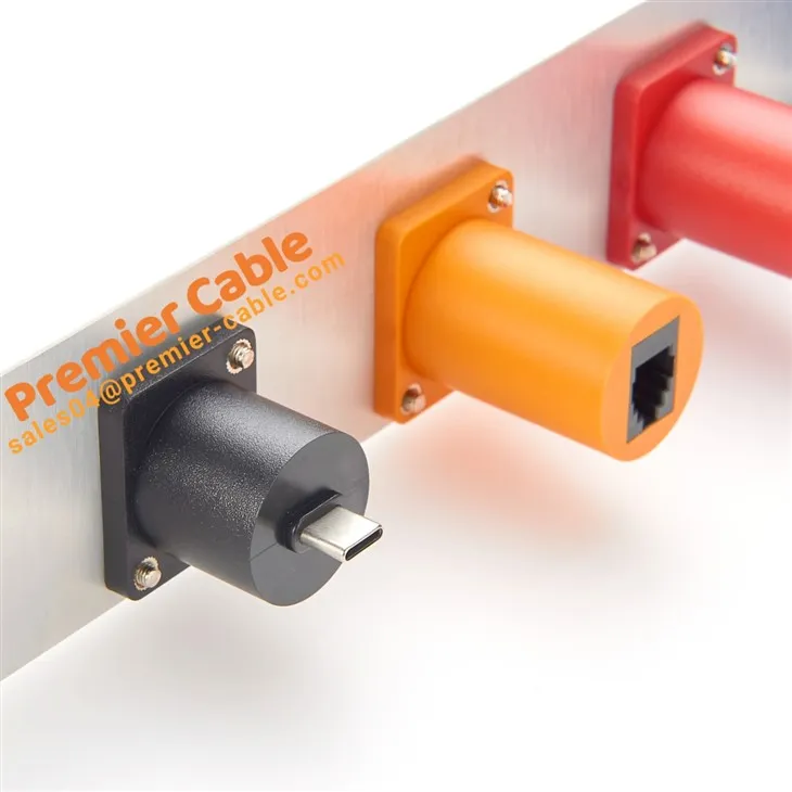 Adapter USB-C Receptacle To USB 3.0 Type-C Plug Panel Flange Mount for Industrial Devices